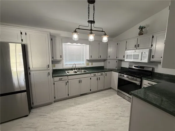 $1,050 | 311 Dixie Drive, Seneca, SC 29672