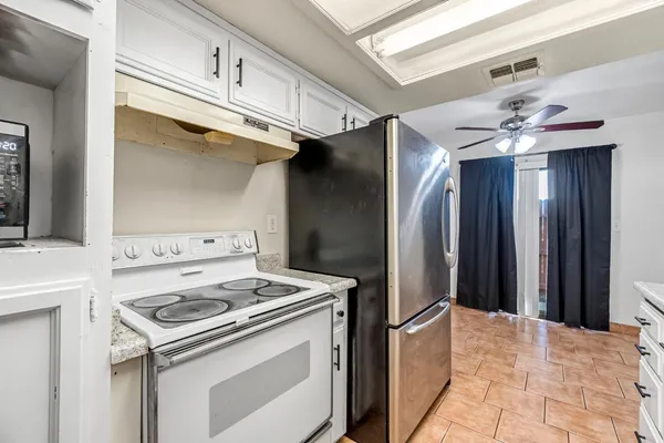 $235,000 | 5965 East Shields Avenue, Unit 180, Fresno, CA 93727