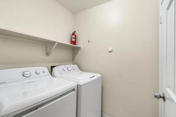 $235,000 | 5965 East Shields Avenue, Unit 180, Fresno, CA 93727