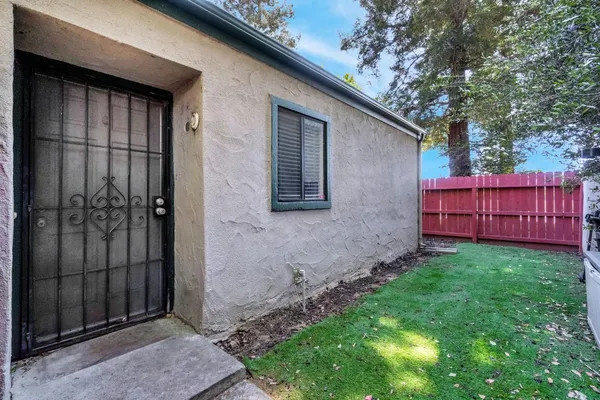 $235,000 | 5965 East Shields Avenue, Unit 180, Fresno, CA 93727