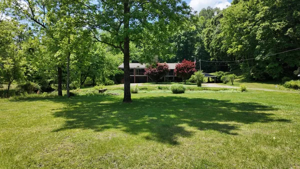 $1,000,000 | 1000 Sendero Bad, Dickson, TN 37055