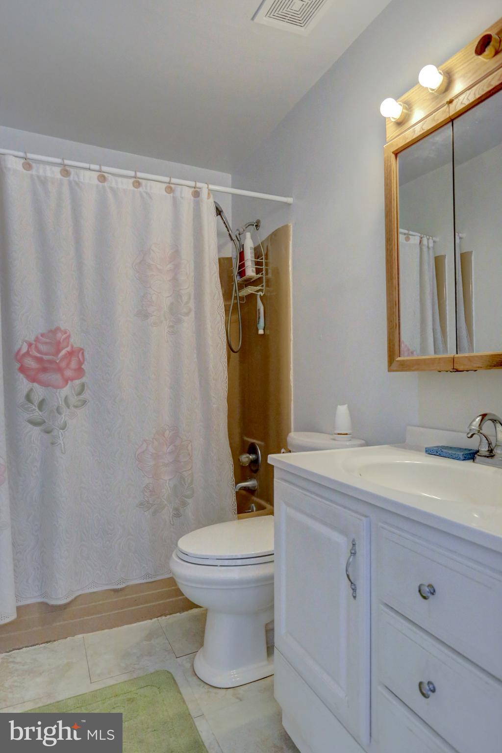 4316 Beaumont Road Dover, PA 17315 - Photo 8 of 18 Gallery Image 8
