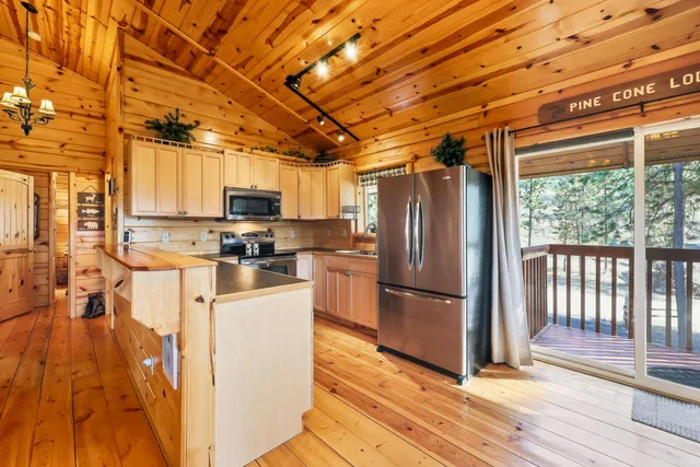 $485,000 | 6612 Palmer Lane, Nine Mile Falls, WA 99026
