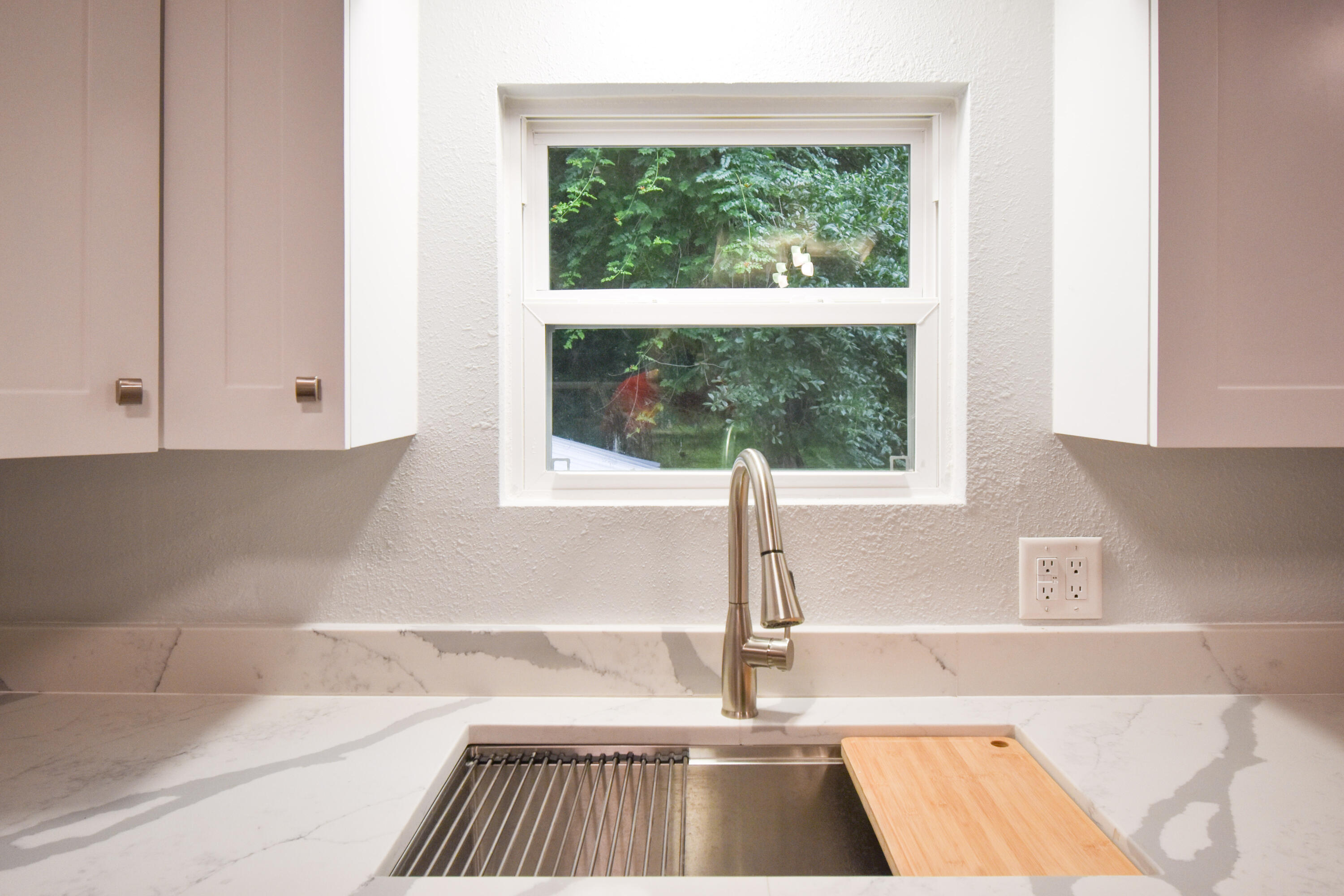 24050 Bass Road Astor, FL 32102 - Photo 8 of 22