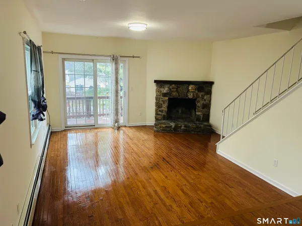 $3,900 | 82 Sunrise Avenue, Unit 82, Fairfield, CT 06824