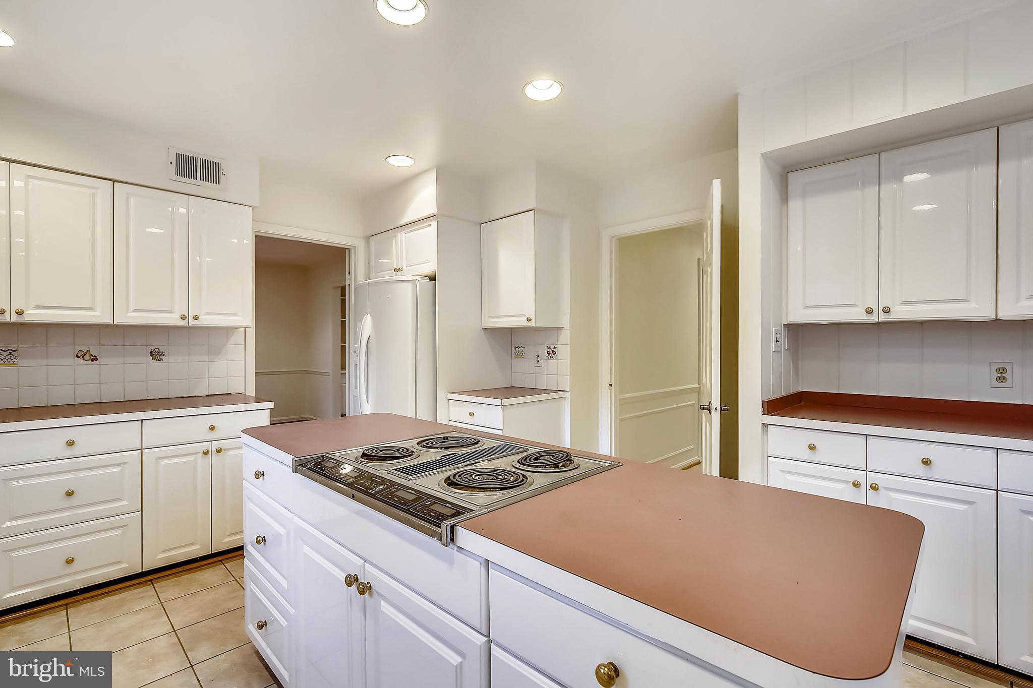 9320 Winterset Drive Potomac, MD 20854 - Photo 23 of 70