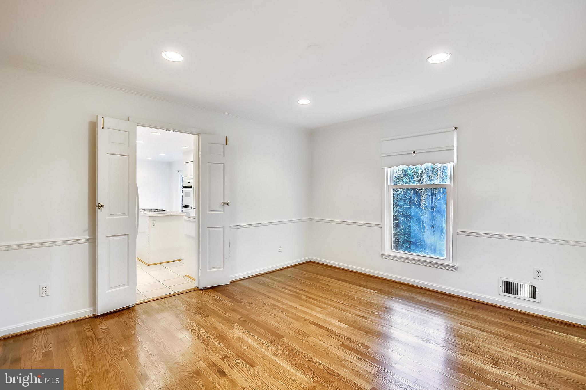 9320 Winterset Drive Potomac, MD 20854 - Photo 43 of 70