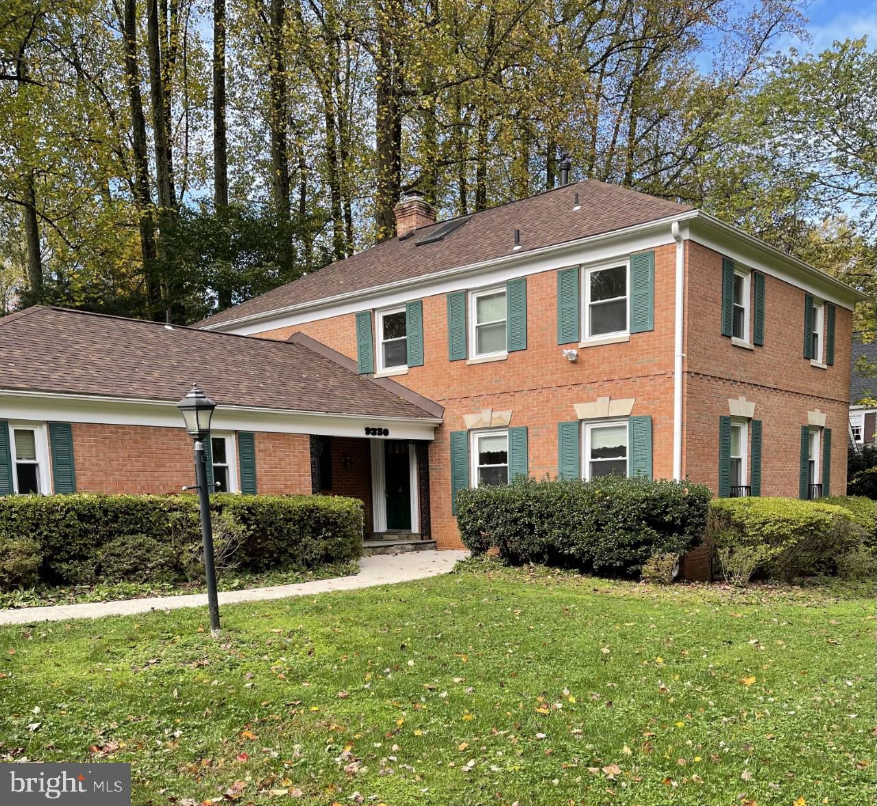 9320 Winterset Drive Potomac, MD 20854 - Photo 8 of 70