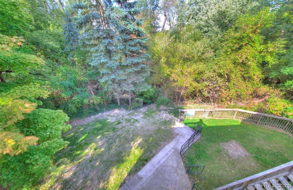 29214 Dresden Street Farmington Hills, MI 48336 - Photo 11 of 49