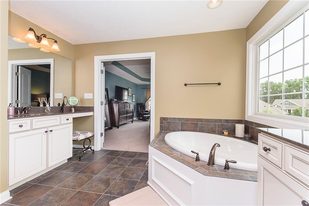 6097 Roxburgh Place Noblesville, IN 46062 - Photo 25 of 42 Gallery Image 25
