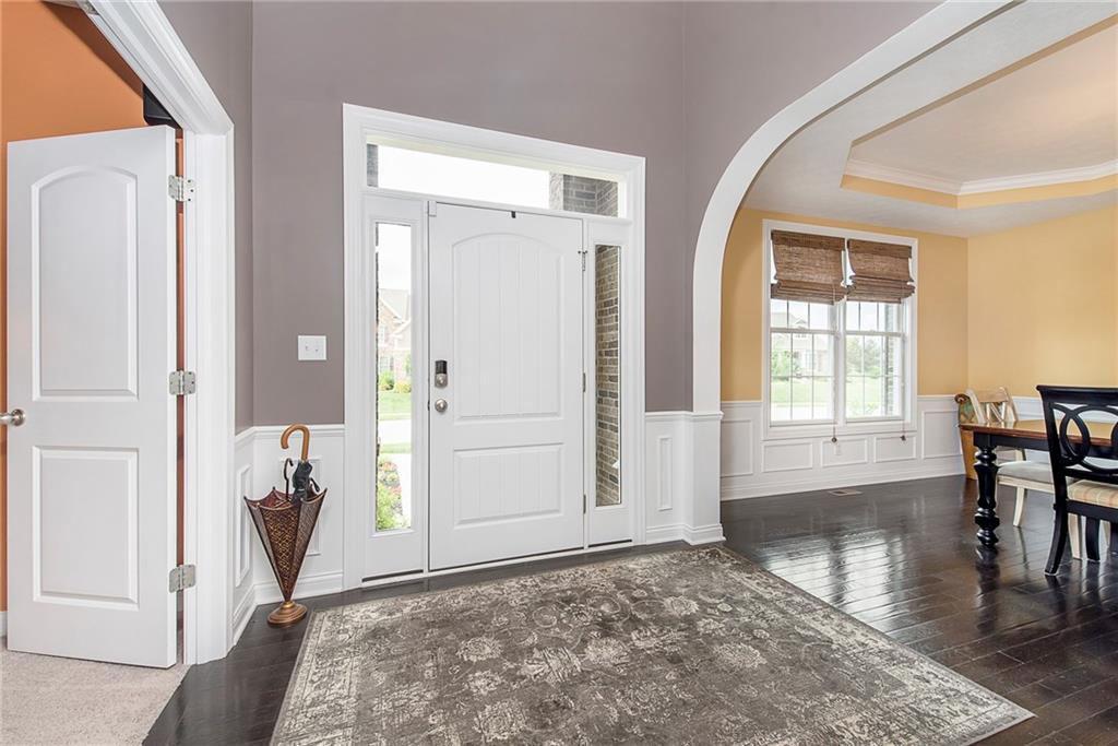 6097 Roxburgh Place Noblesville, IN 46062 - Photo 4 of 42 Gallery Image 4