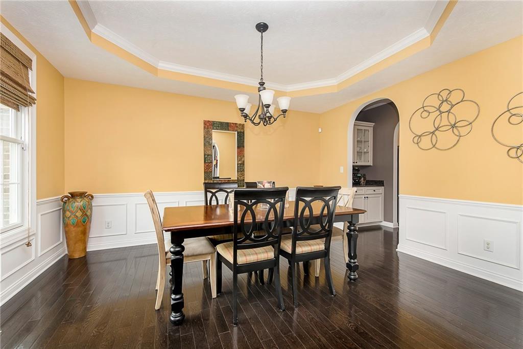 6097 Roxburgh Place Noblesville, IN 46062 - Photo 6 of 42 Gallery Image 6