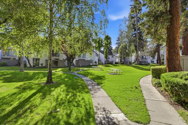 $438,000 | 1055 North Capitol Avenue, Unit 98, San Jose, CA 95133