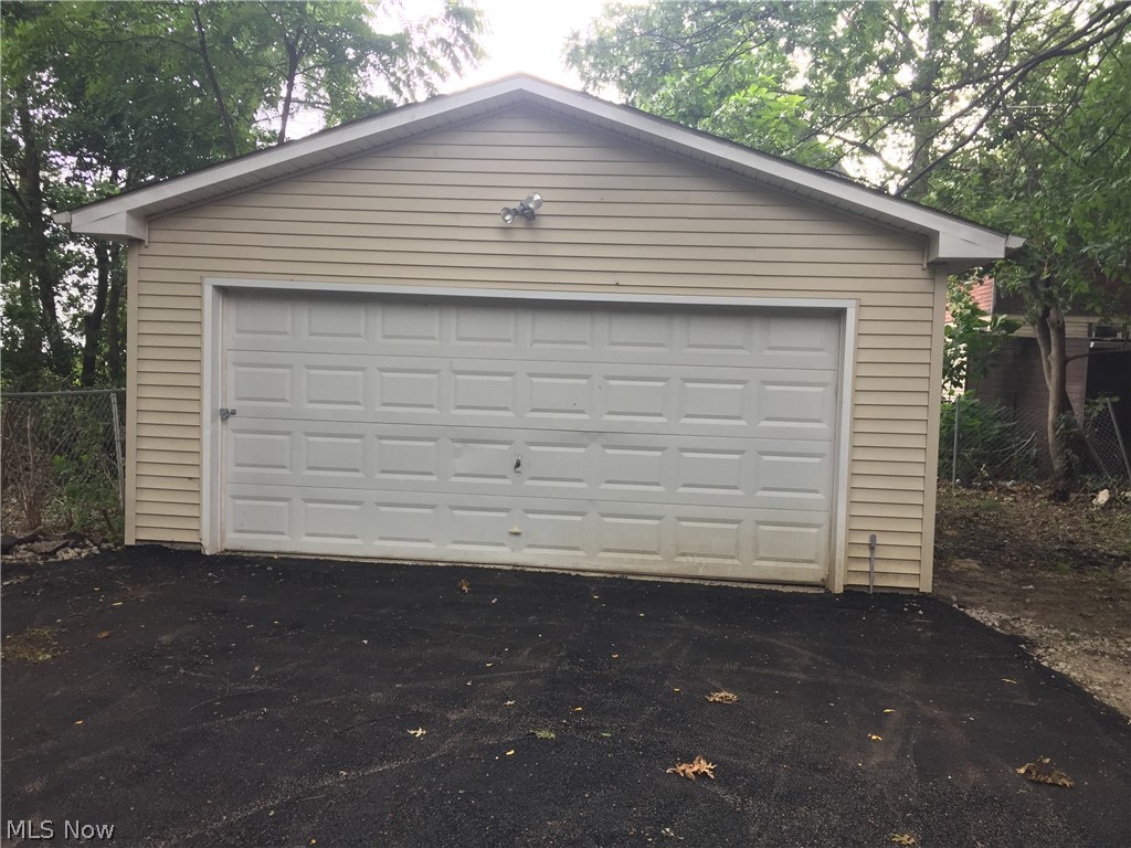 3310 Altamont Road Cleveland, OH 44118 - Photo 29 of 30