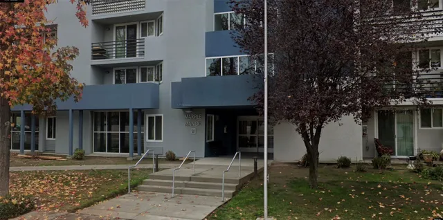 $1,300 | 530 Coffee Road, Modesto, CA 95355