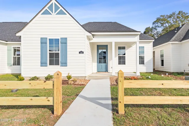 $252,900 | 123 Grenadine Drive, Lafayette, LA 70506