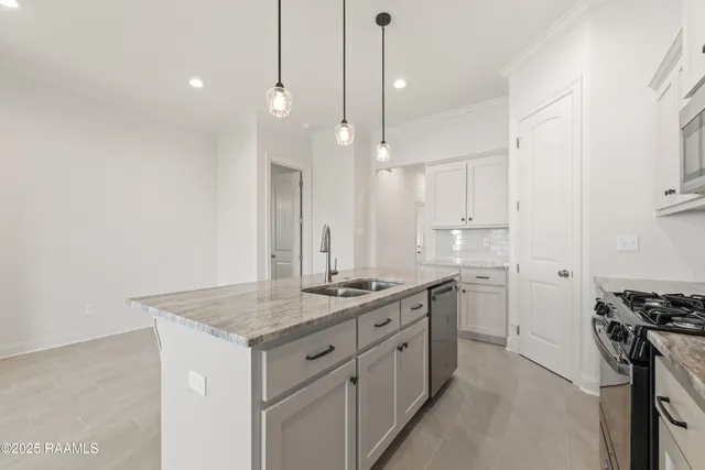 $252,900 | 123 Grenadine Drive, Lafayette, LA 70506