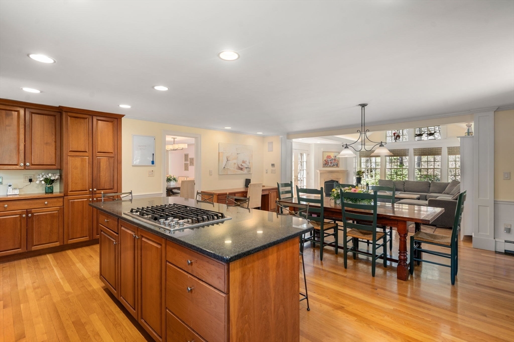 23 Stony Brook Road Weston, MA 02493 - Photo 13 of 33