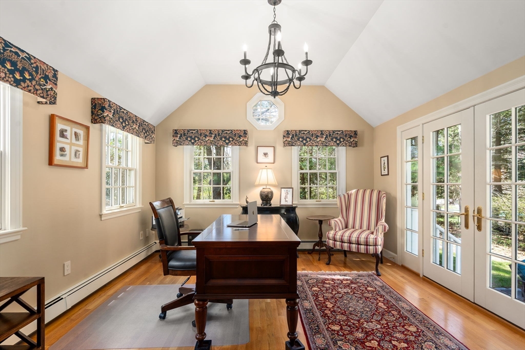 23 Stony Brook Road Weston, MA 02493 - Photo 4 of 33