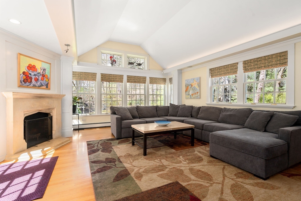 23 Stony Brook Road Weston, MA 02493 - Photo 8 of 33