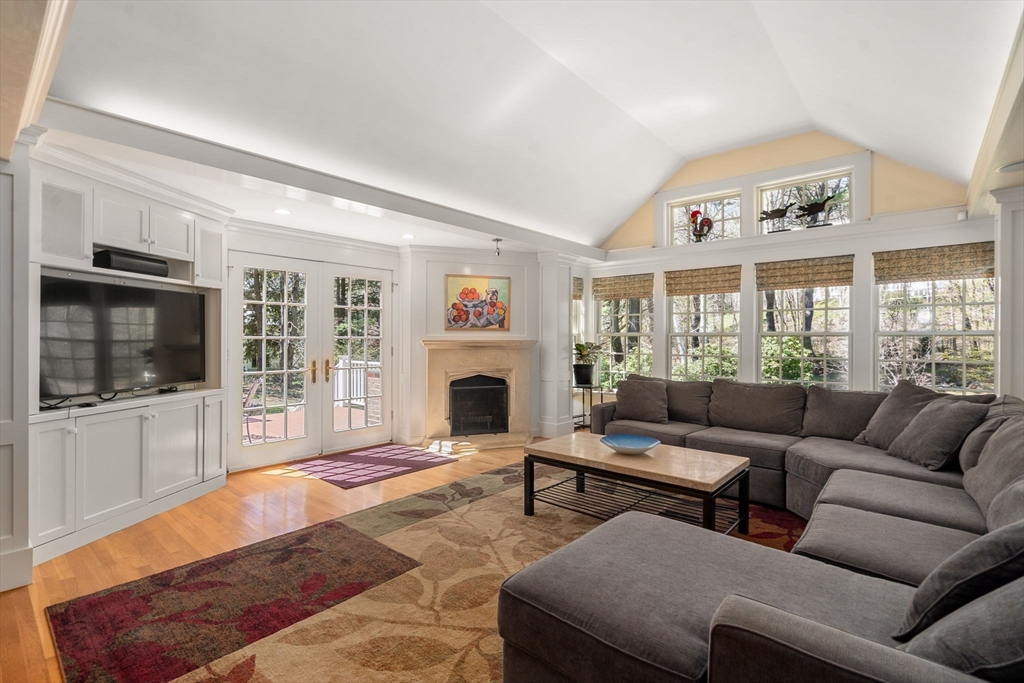 23 Stony Brook Road Weston, MA 02493 - Photo 9 of 33