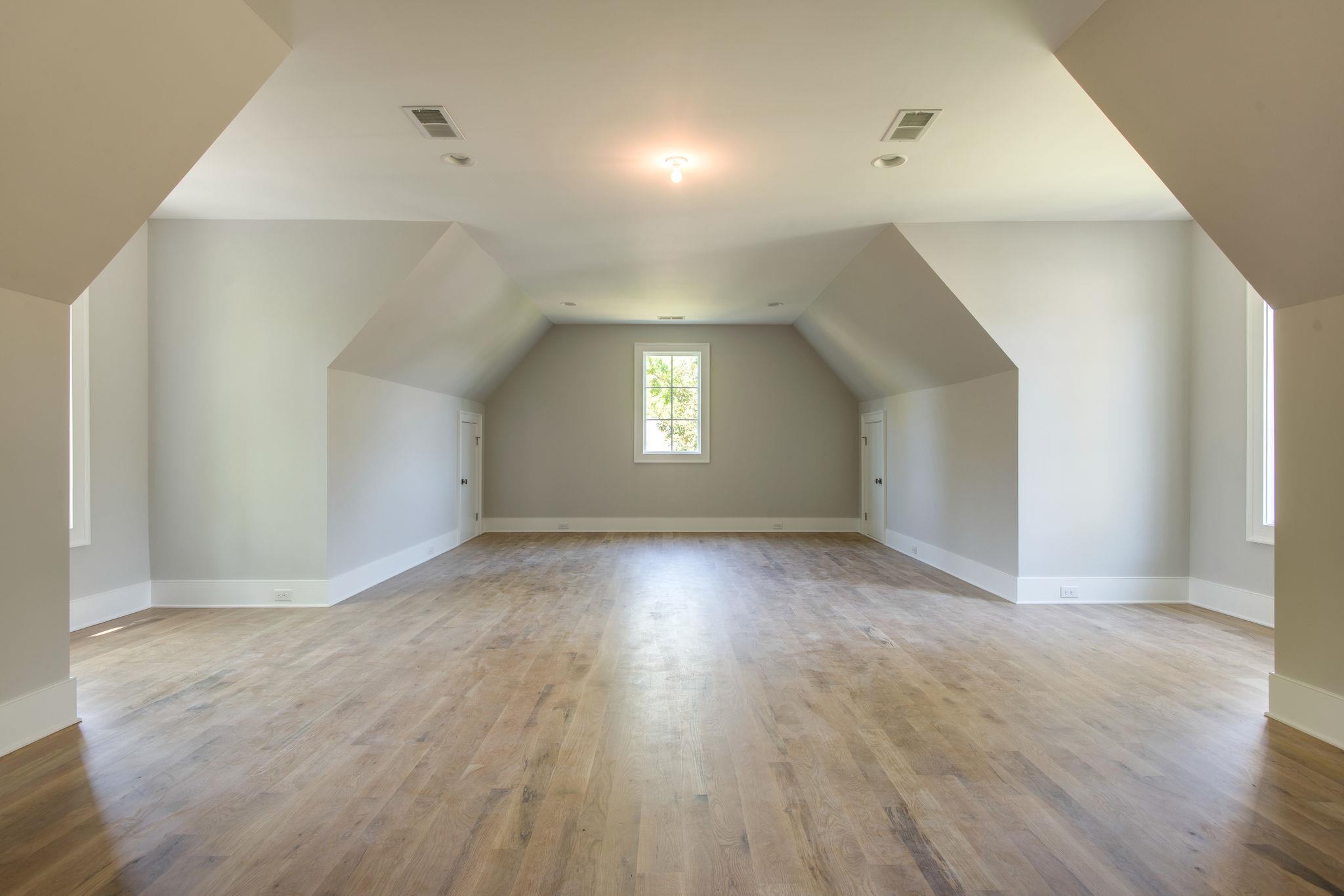 134 Alton Road Nashville, TN 37205 - Photo 23 of 26 Gallery Image 23