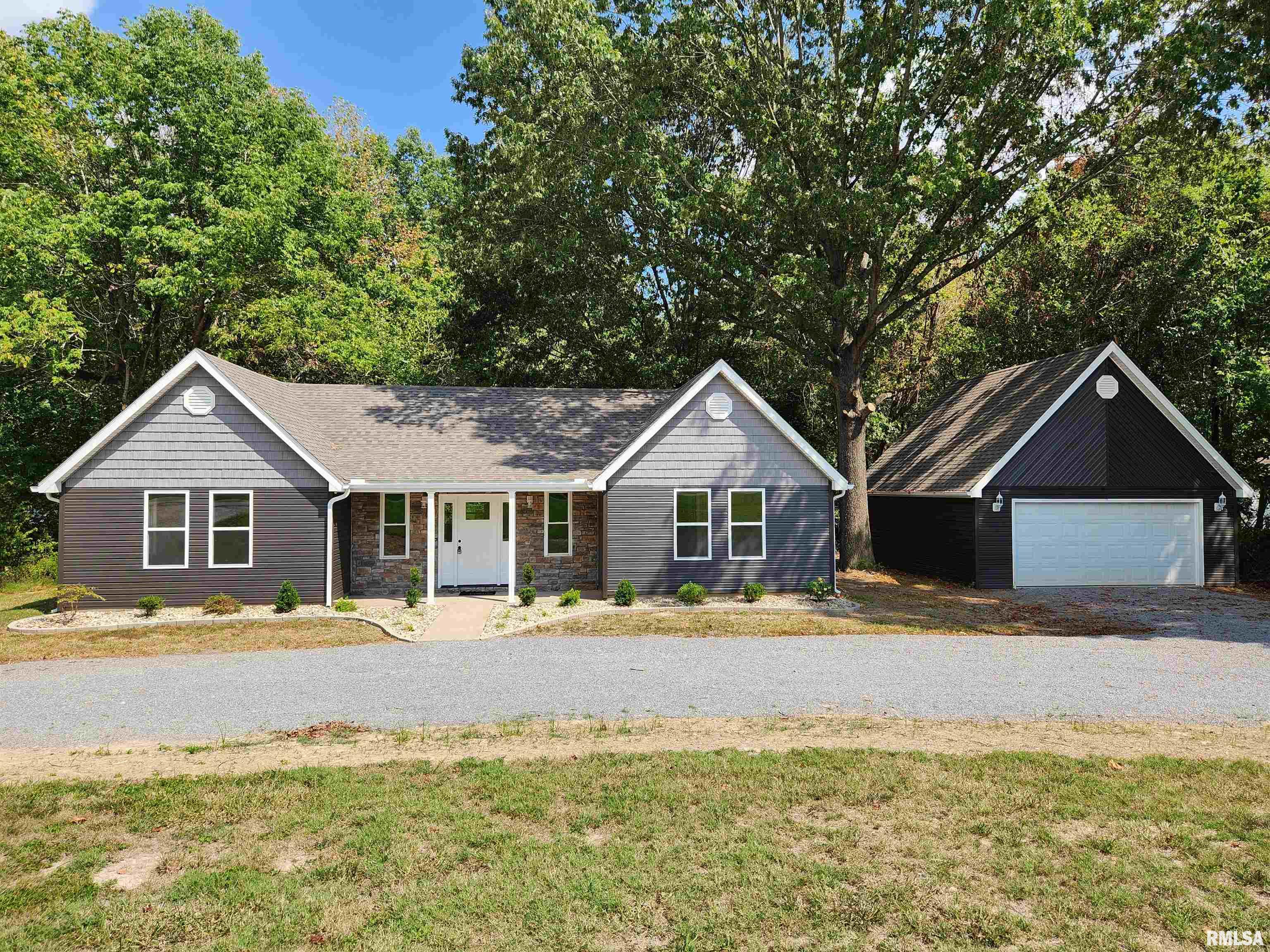 14592 Cambria Road Carterville, IL 62918 - Photo 1 of 30 Gallery Image 1