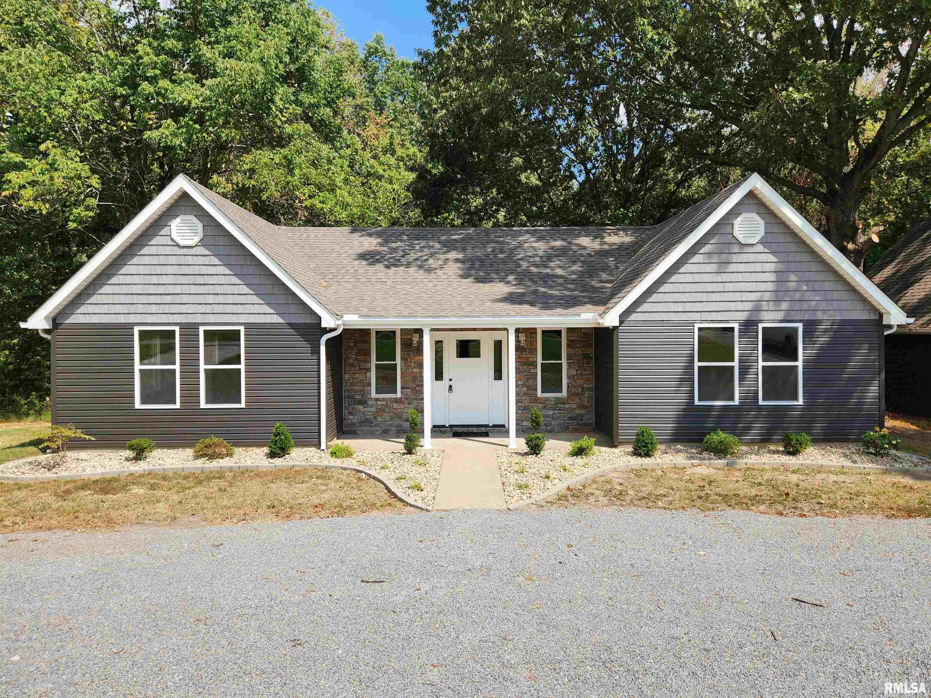 14592 Cambria Road Carterville, IL 62918 - Photo 2 of 30 Gallery Image 2