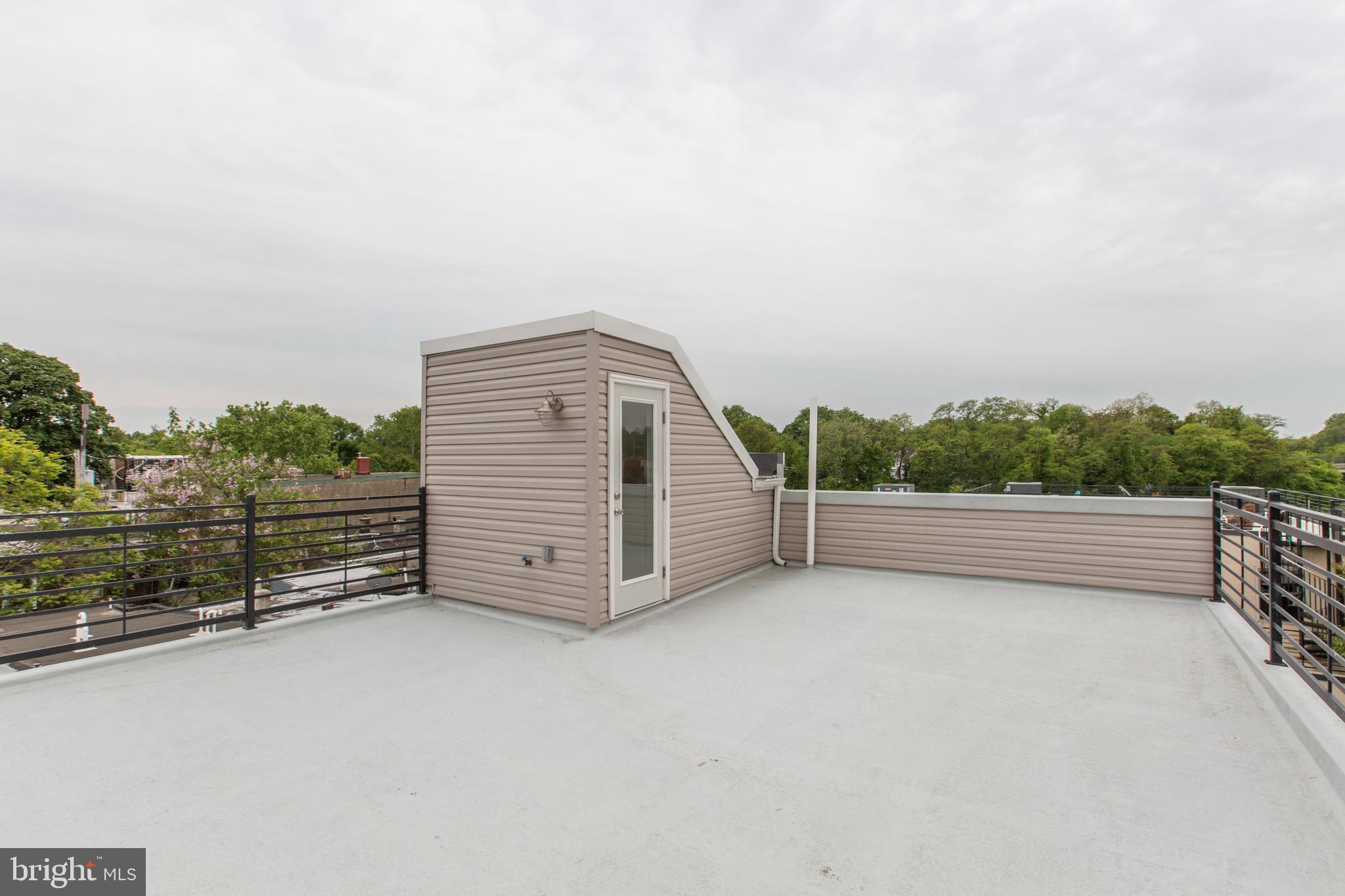 3039-41 Baltz Street Philadelphia, PA 19121 - Photo 30 of 35 a view of a terrace