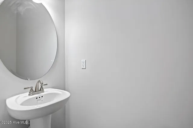 $465,000 | 16020 Caddie Court, Wagram, NC 28396