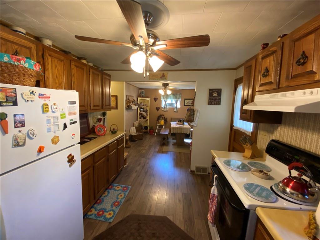 110 Level Alley Rices Landing, PA 15357 - Photo 7 of 25 Gallery Image 7