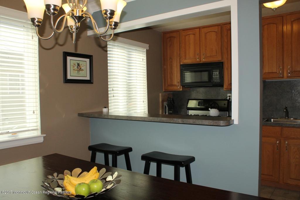 293 Spring Street, Unit 12B Red Bank, NJ 07701 - Photo 6 of 12 293 Spring Street 023
