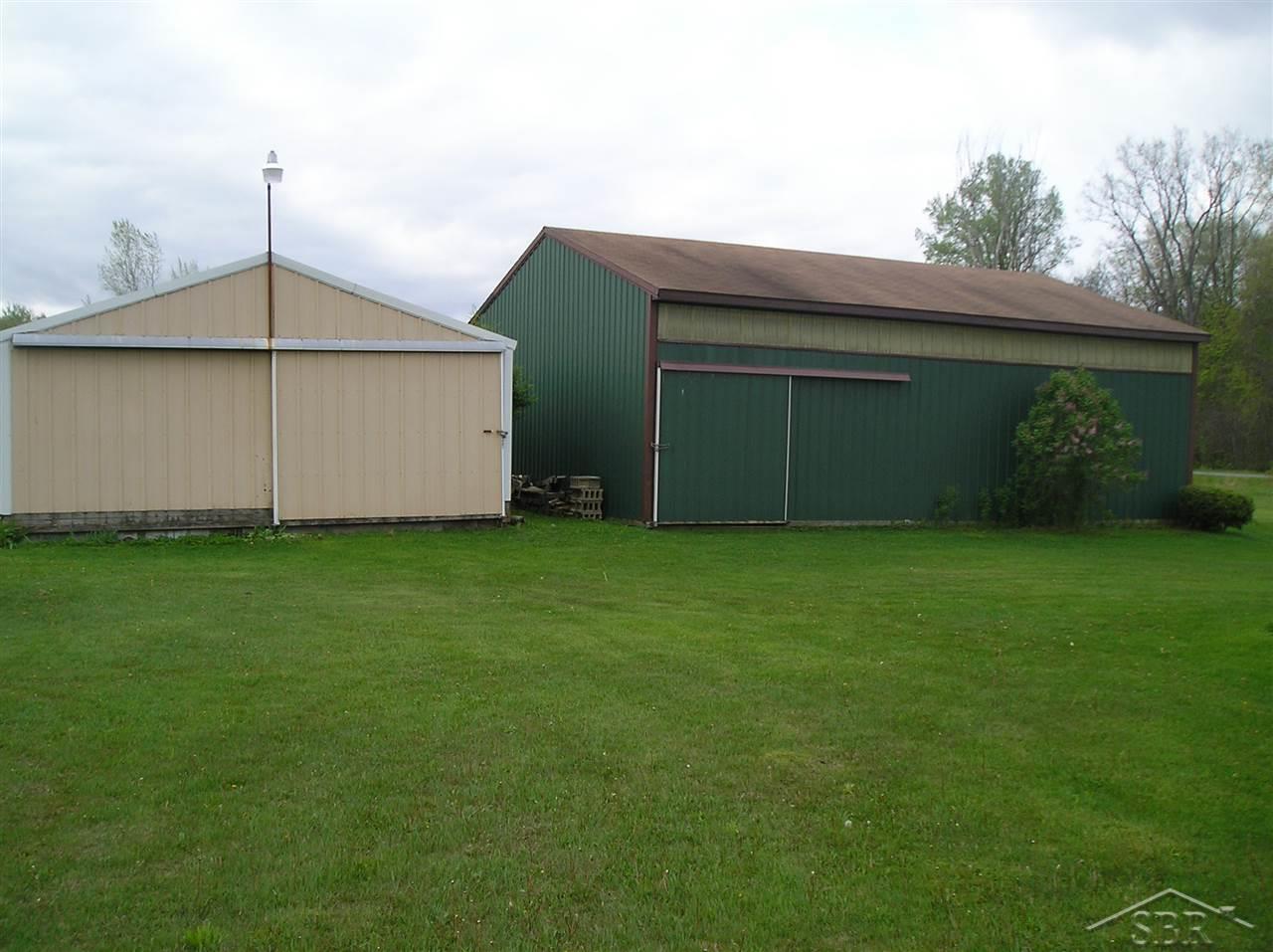 8175 South Raucholz Road St. Charles, MI 48655 - Photo 5 of 16 31247540-4.JPG