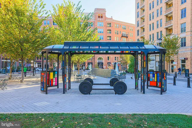 $325,000 | 3535 Chevy Chase Lake Drive, Unit 310, Chevy Chase, MD 20815