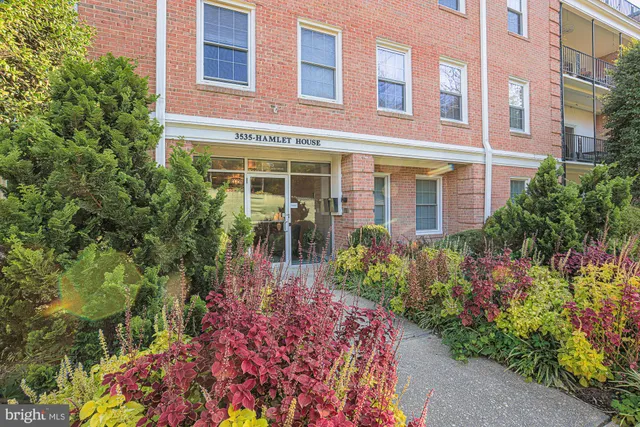 $325,000 | 3535 Chevy Chase Lake Drive, Unit 310, Chevy Chase, MD 20815