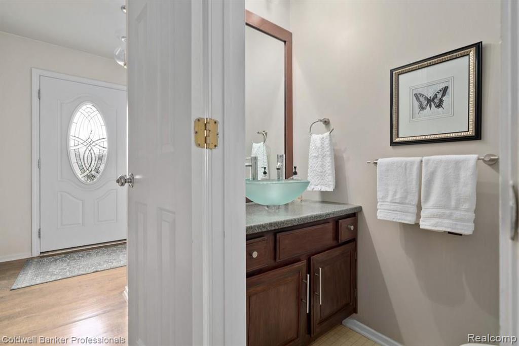 495 Bolinger Street Rochester Hills, MI 48307 - Photo 14 of 30