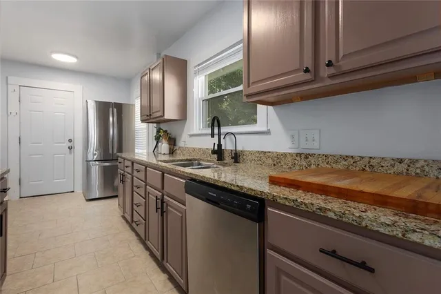 $195,000 | 5214 Woodland Avenue, Kansas City, MO 64110