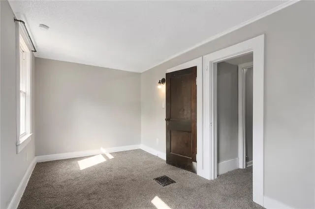 $195,000 | 5214 Woodland Avenue, Kansas City, MO 64110