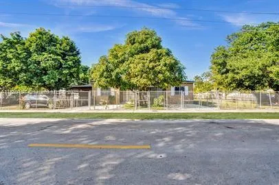 $2,200 | 10430 Northwest 5th Avenue, Miami, FL 33150