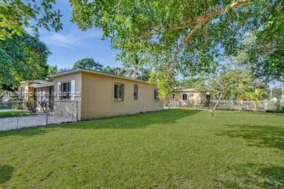 $2,200 | 10430 Northwest 5th Avenue, Miami, FL 33150