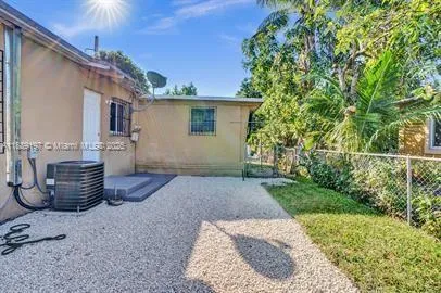 $2,200 | 10430 Northwest 5th Avenue, Miami, FL 33150