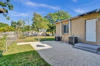 $2,200 | 10430 Northwest 5th Avenue, Miami, FL 33150