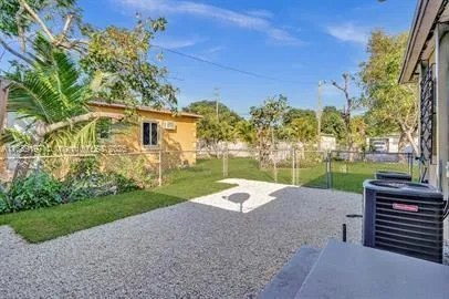 $2,200 | 10430 Northwest 5th Avenue, Miami, FL 33150