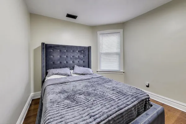$2,550 | 1337 South Austin Boulevard, Unit 2, Cicero, IL 60804