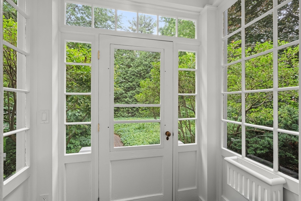 21 Marsh Street Dedham, MA 02026 - Photo 4 of 42 Gallery Image 4