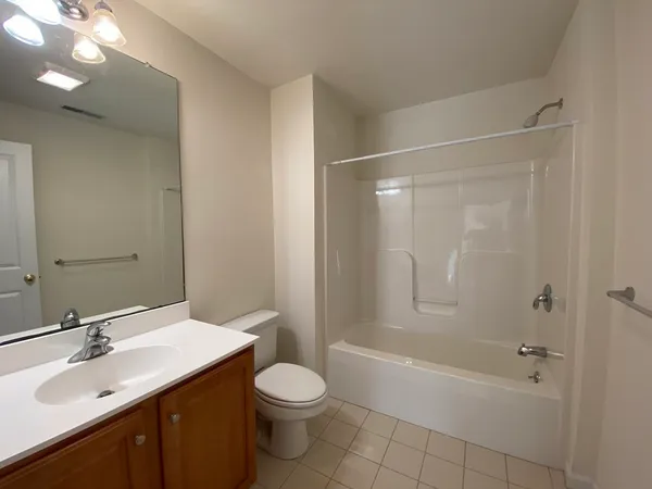 $3,700 | 46 Tulip Circle, Unit 46, Grafton, MA 01560