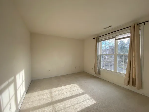 $3,700 | 46 Tulip Circle, Unit 46, Grafton, MA 01560