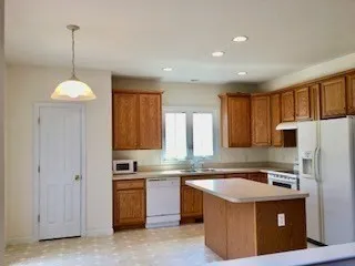 $3,700 | 46 Tulip Circle, Unit 46, Grafton, MA 01560
