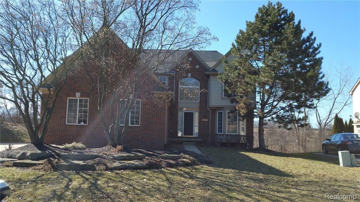773 Woodfield Way Rochester, MI 48307 - Photo 1 of 38 20170218_132434.jpg