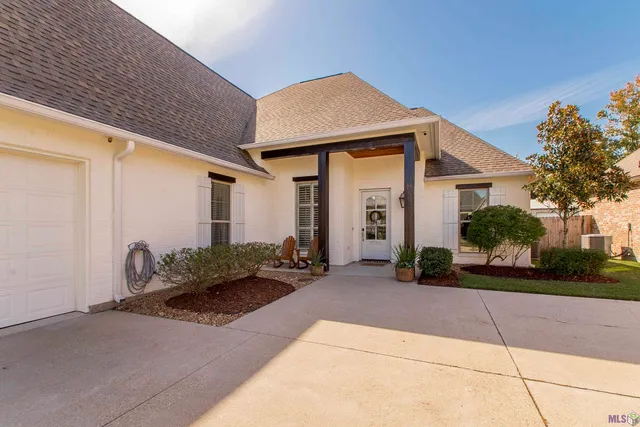 $3,650 | 37395 Whispering Hollow Avenue, Prairieville, LA 70769